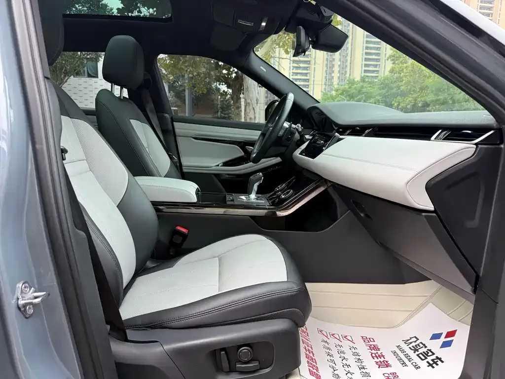Land Rover Evoque — фото 7