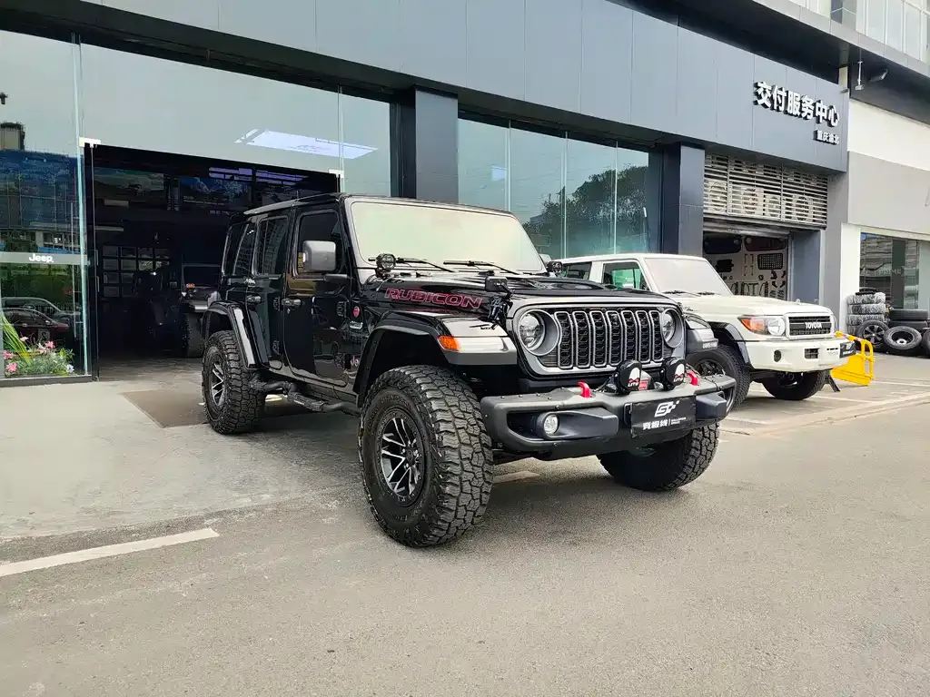 Jeep Wrangler — фото 8