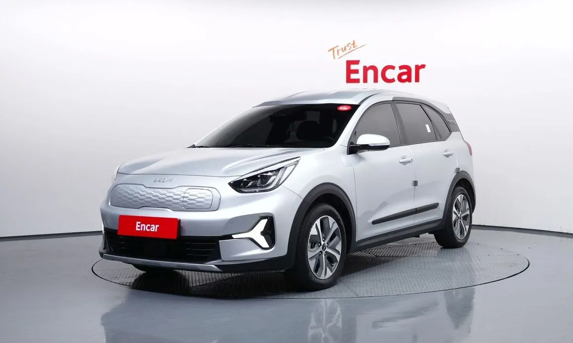 Kia Niro — фото 1