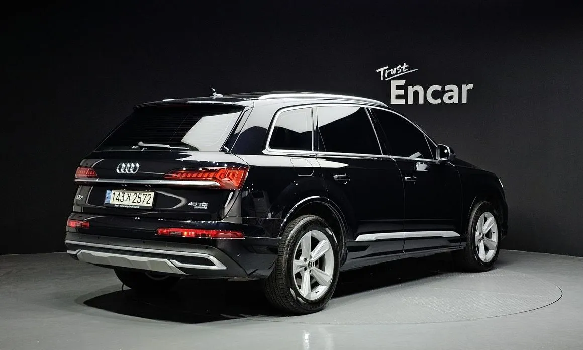 Audi Q7 — фото 6