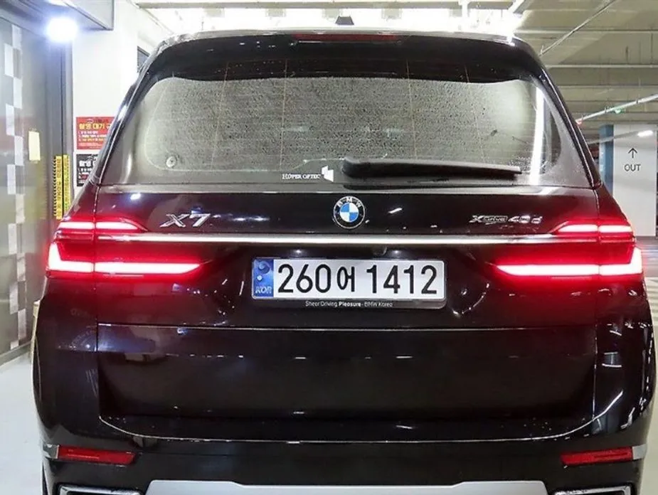 BMW X7 — фото 10