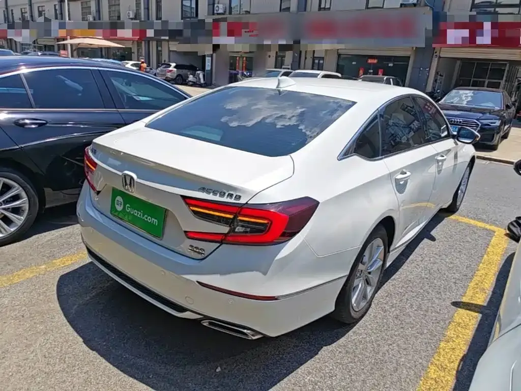 Honda Accord — фото 3