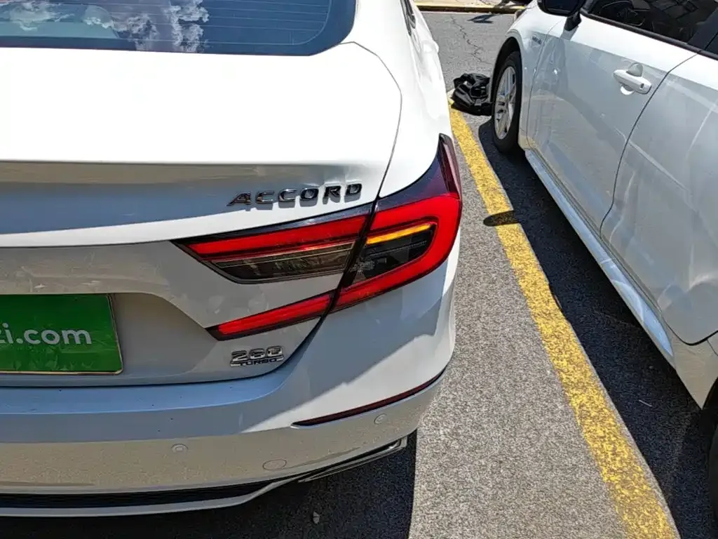 Honda Accord — фото 2