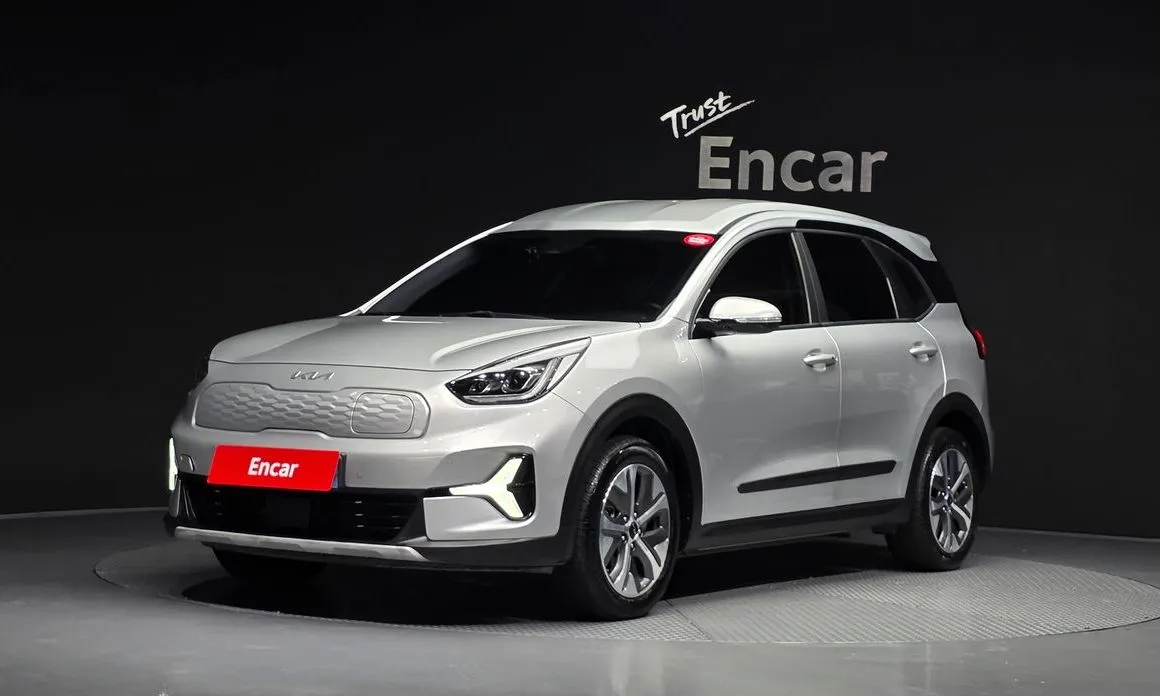 Kia Niro — фото 1