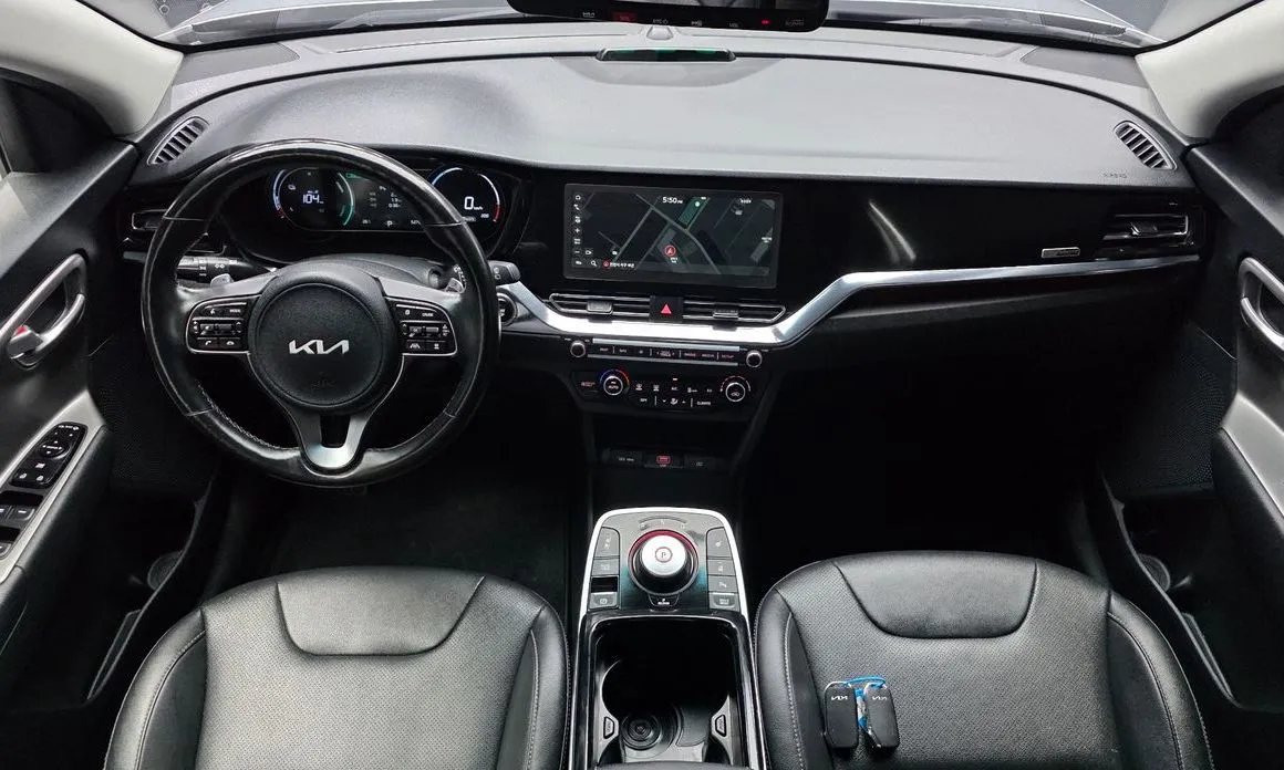Kia Niro — фото 8