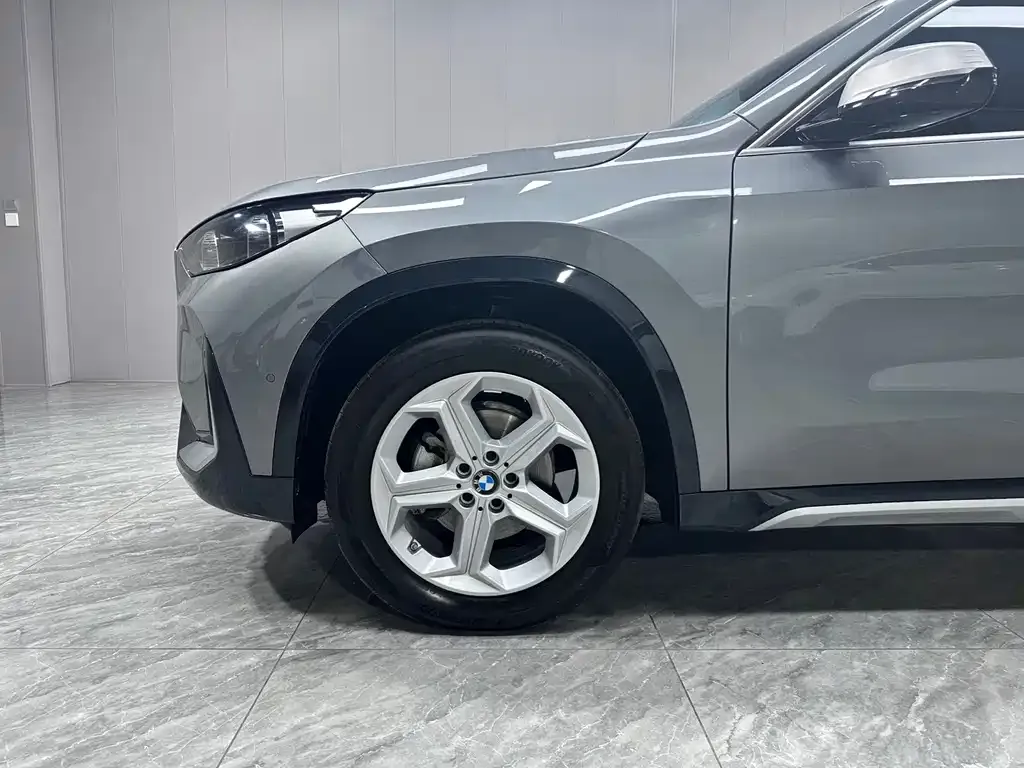 BMW X1 — фото 7