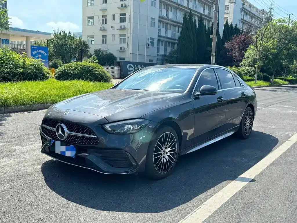 Mercedes-Benz C-Class — фото 1