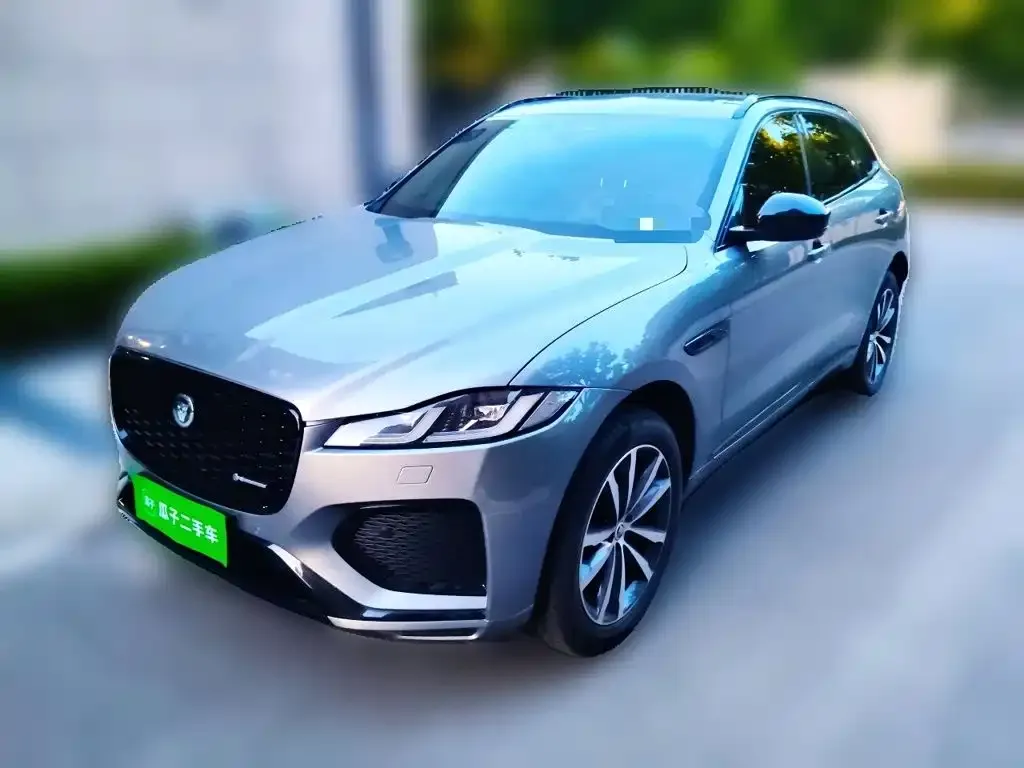 Jaguar F-PACE — фото 1