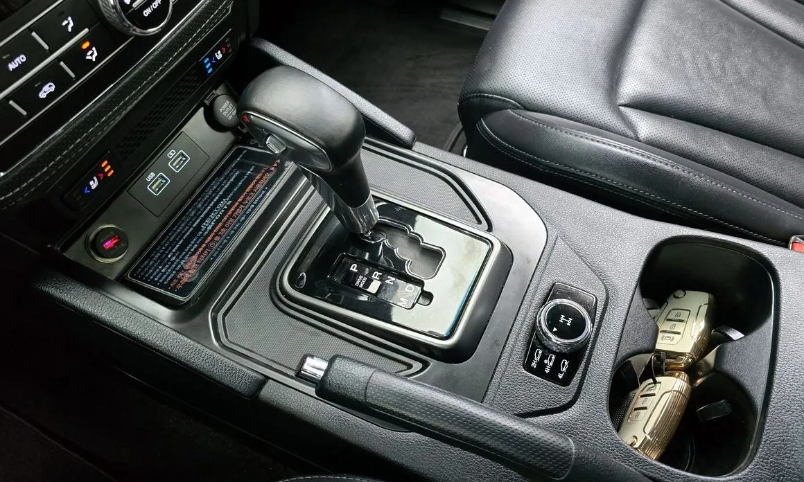KG Mobility (Ssangyong) Rexton — фото 10