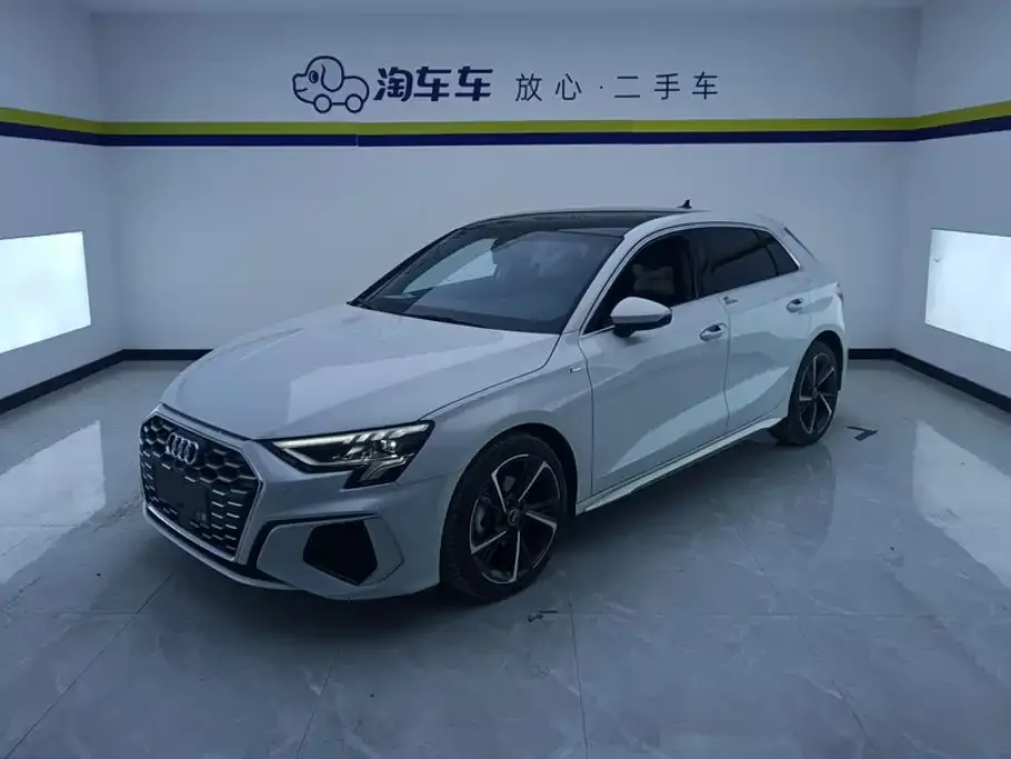 Audi A3 — фото 1