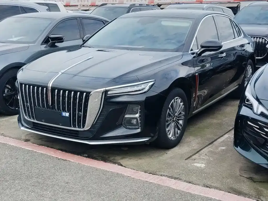 Hongqi H5 — фото 1