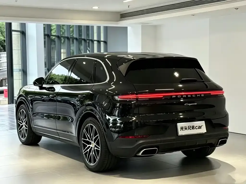 Porsche Cayenne — фото 5