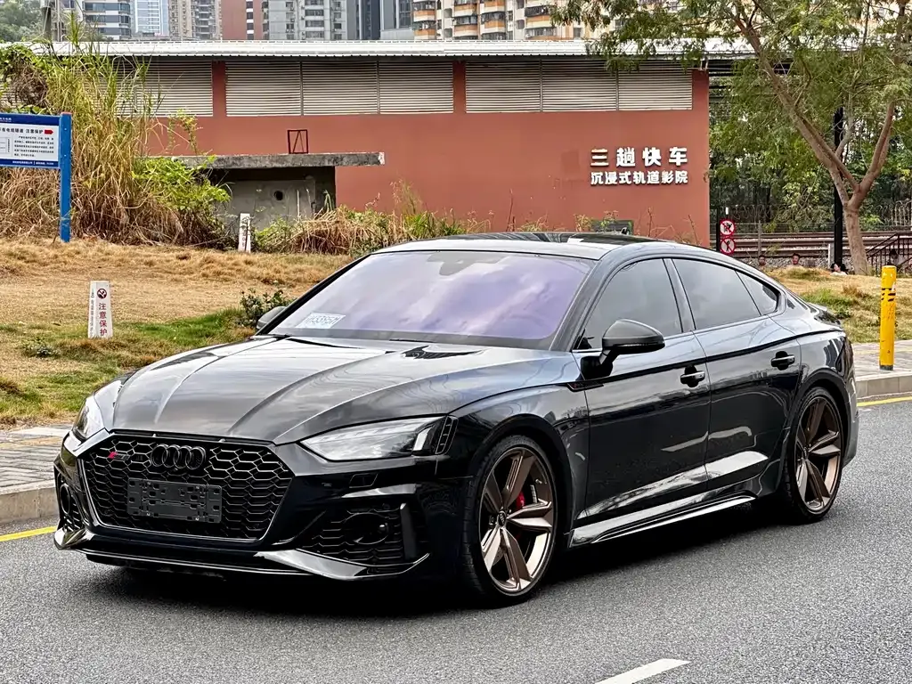 Audi RS 5 — фото 1