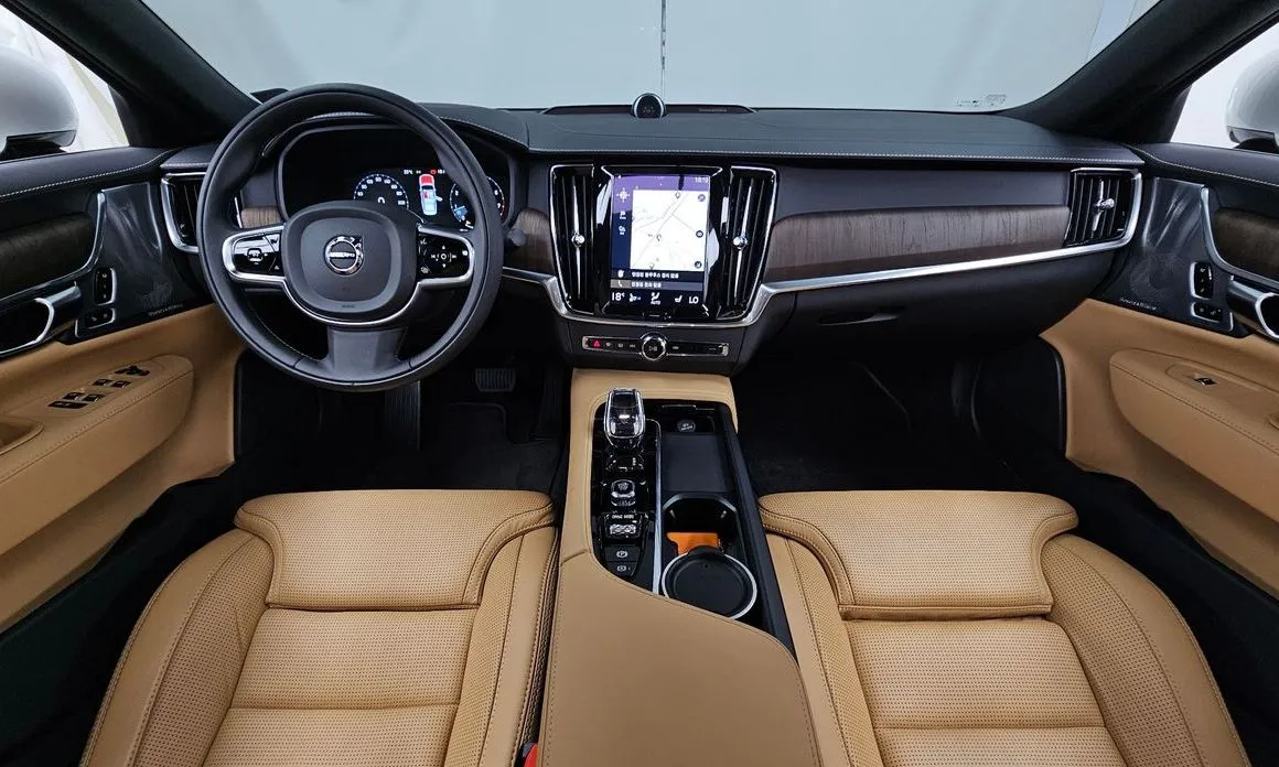 Volvo S90 — фото 10