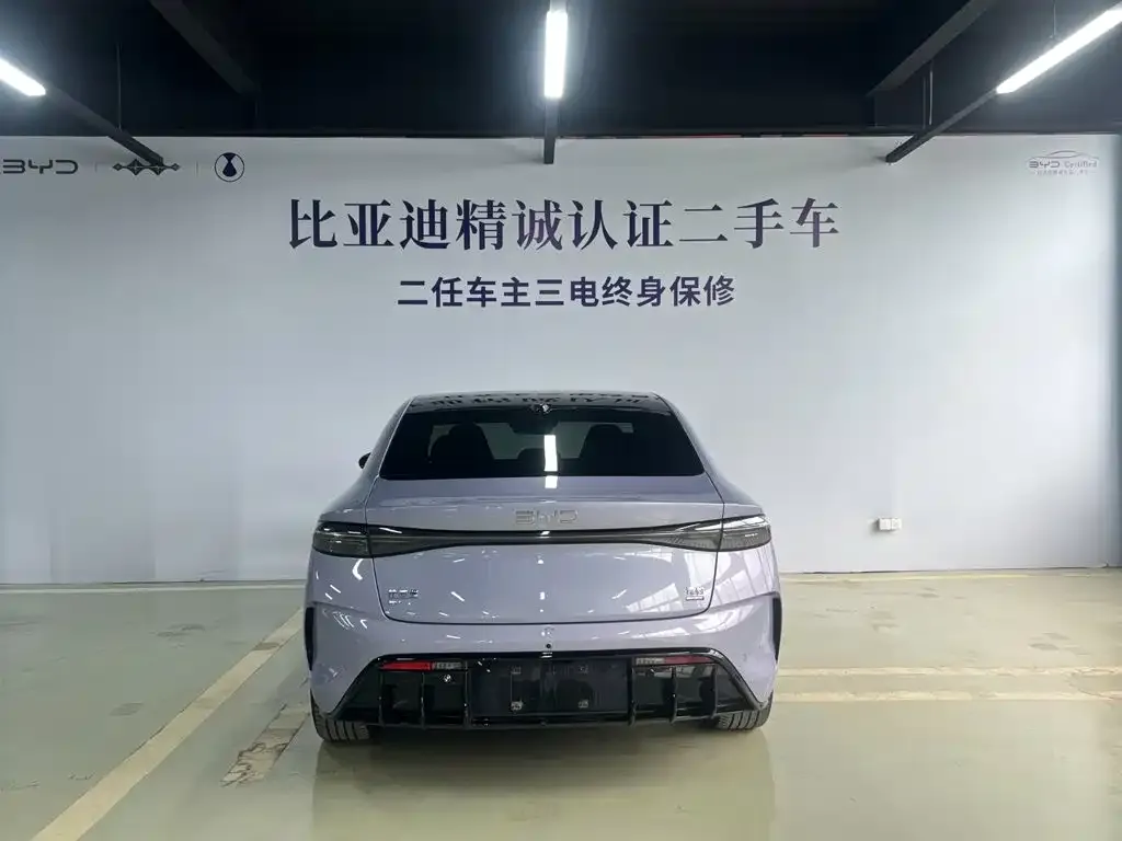 BYD Seal — фото 2