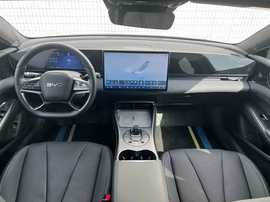 BYD Seal — фото 8