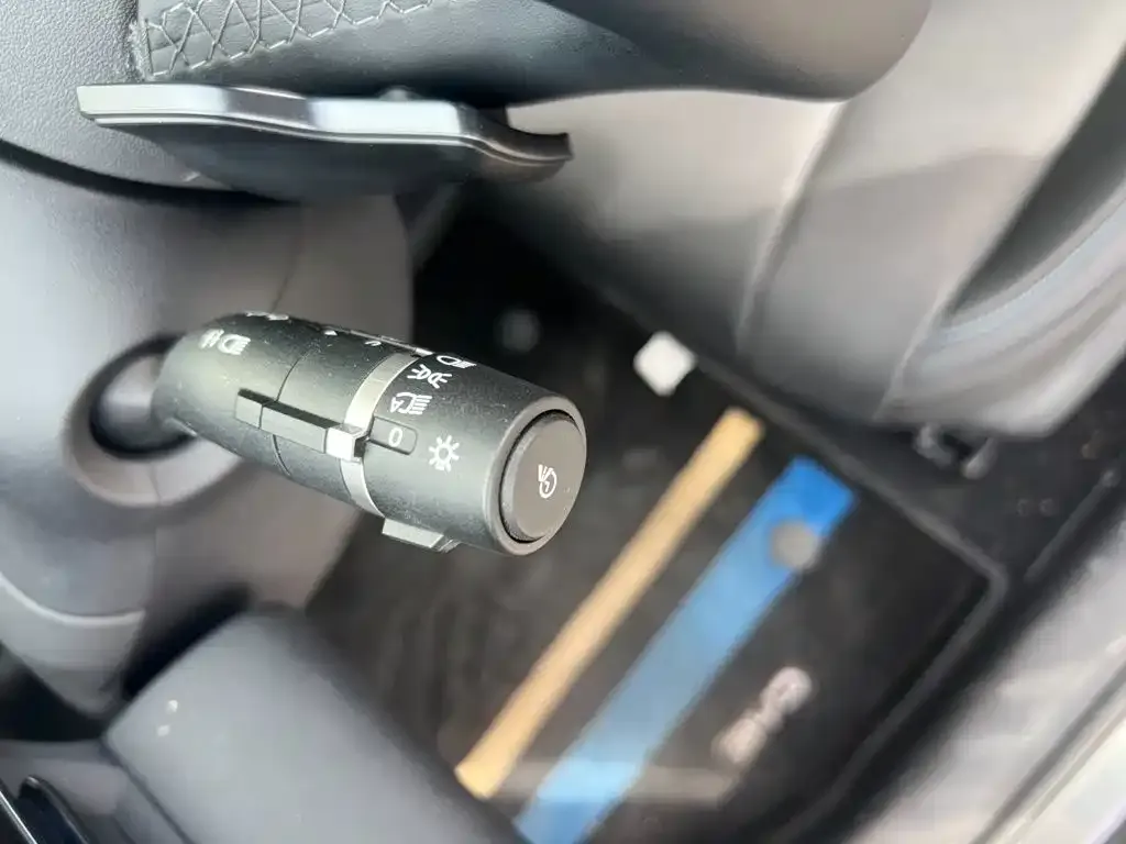 BYD Seal — фото 3