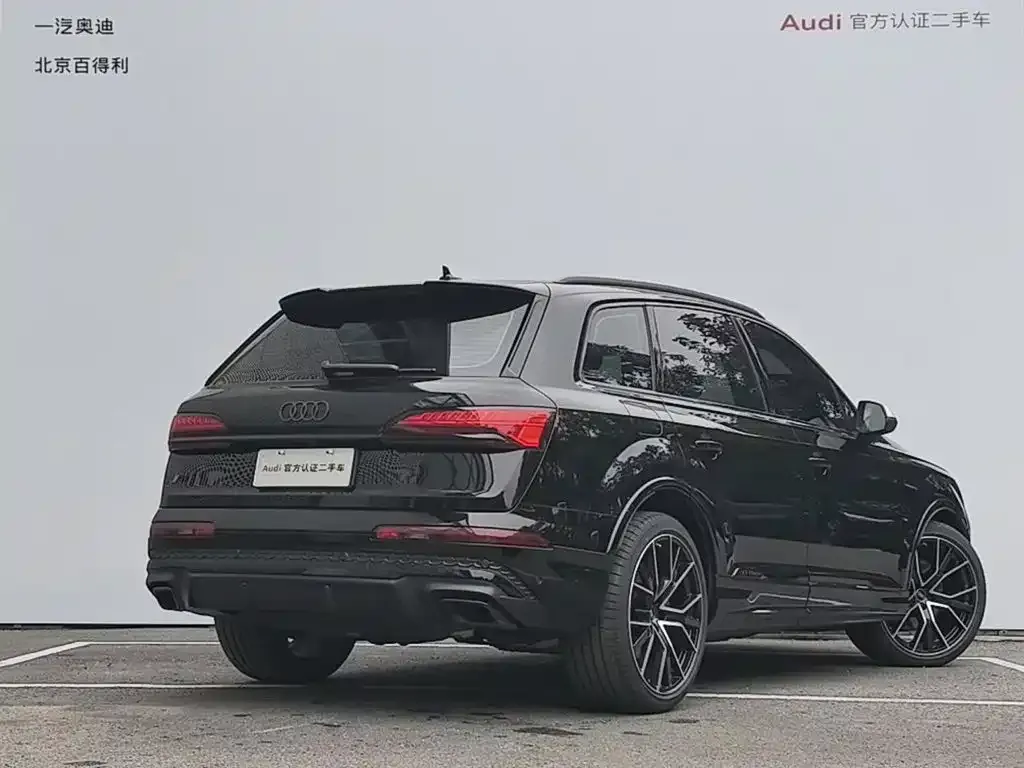 Audi Q7 — фото 4