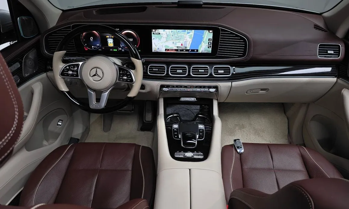 Mercedes-Benz GLS-Class — фото 9