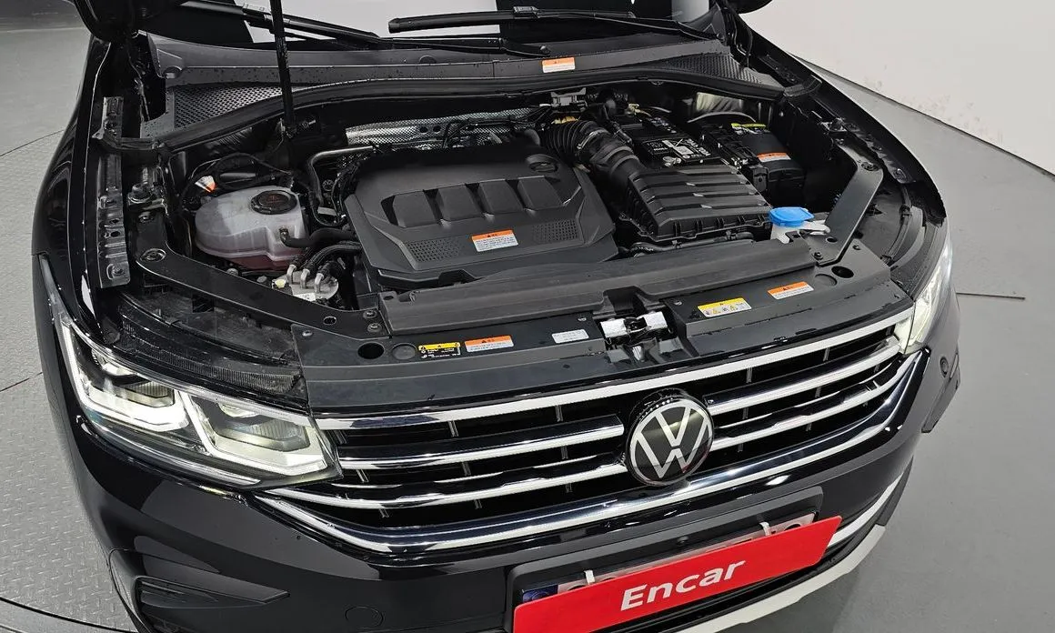 Volkswagen Tiguan — фото 9