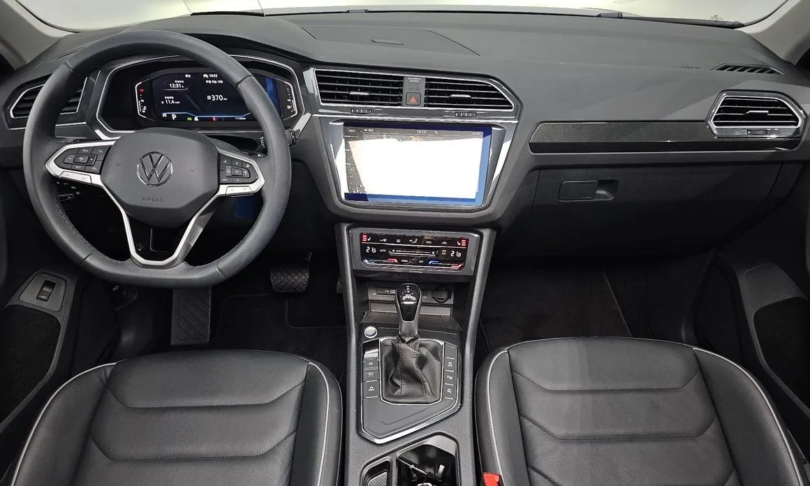 Volkswagen Tiguan — фото 6