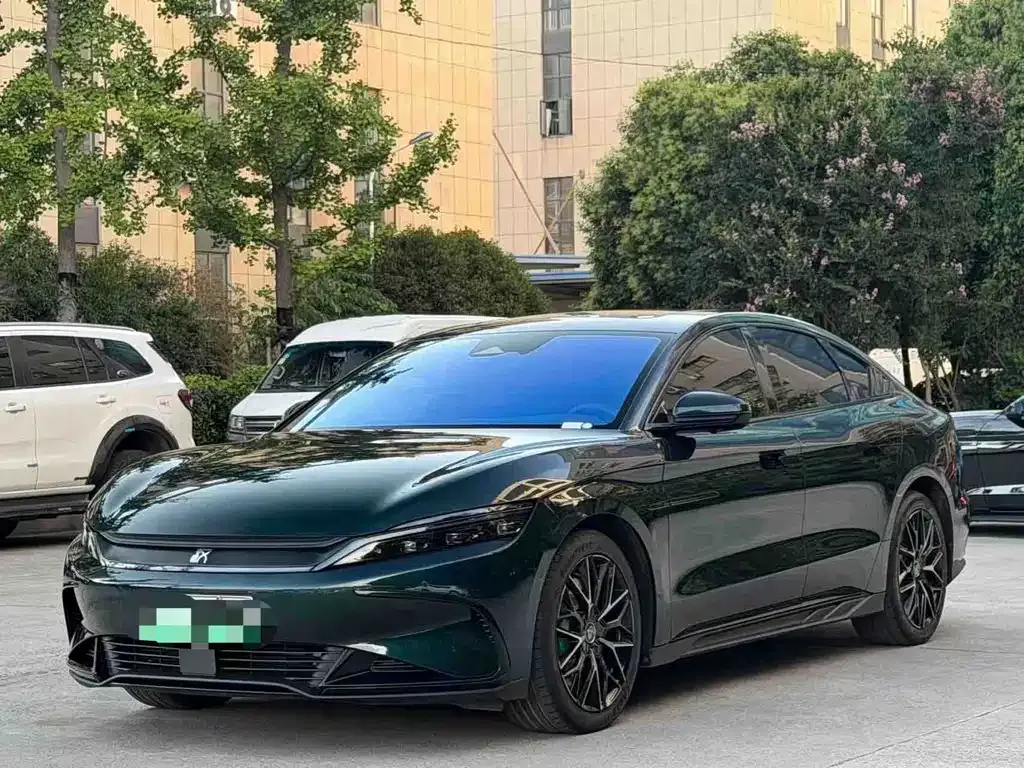 BYD Han — фото 1