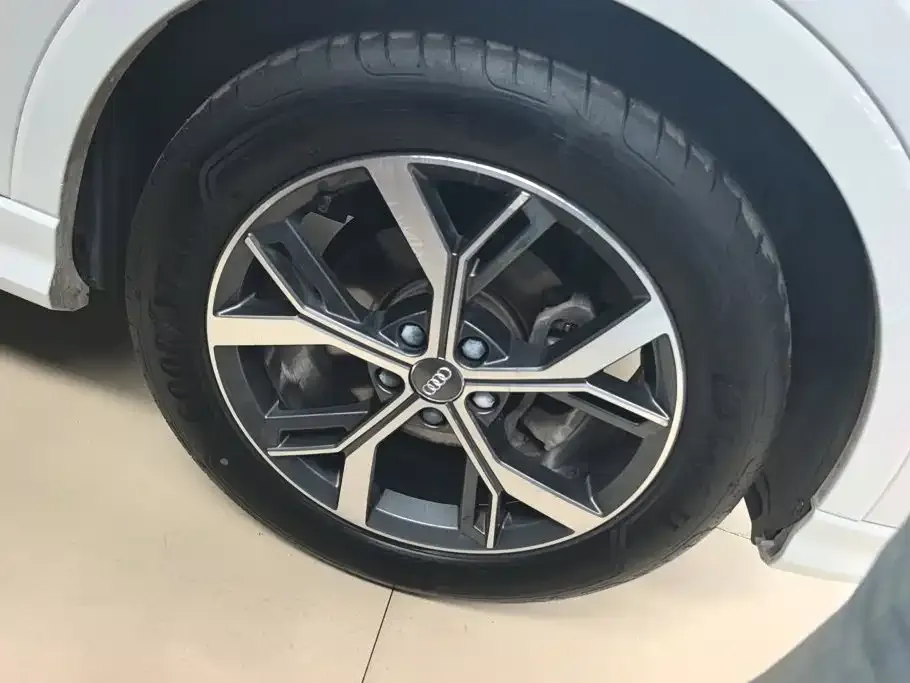 Audi Q3 Sportback — фото 6