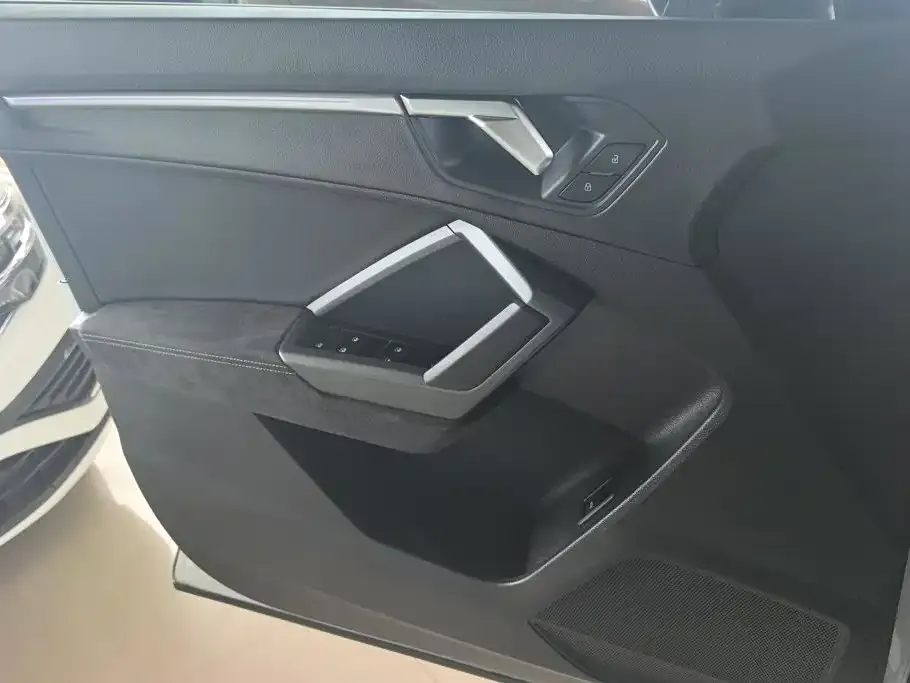 Audi Q3 Sportback — фото 2