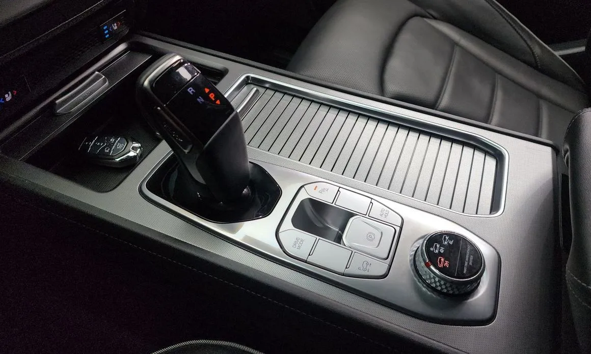 KG Mobility (Ssangyong) Rexton — фото 6