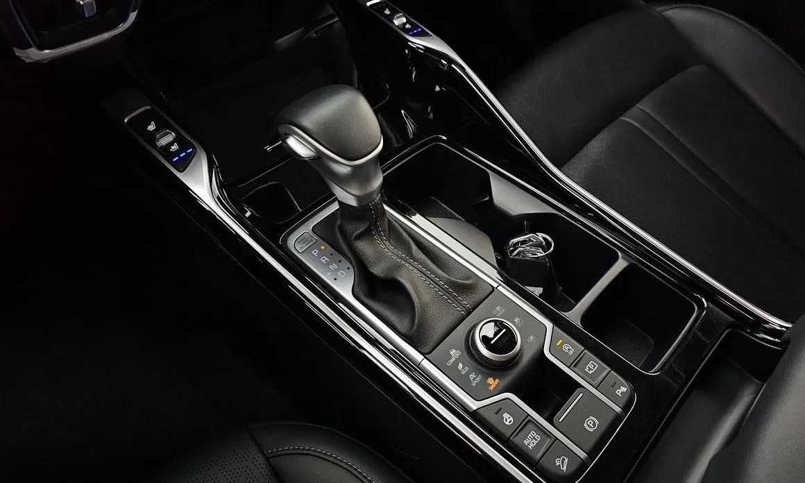Kia Sorento — фото 8