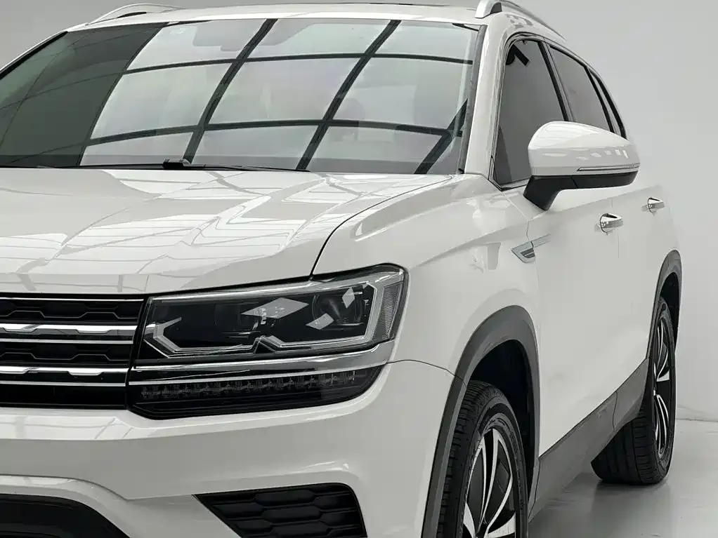Volkswagen Tharu — фото 7