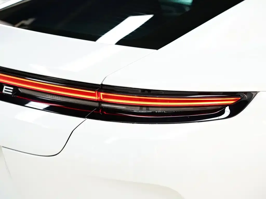 Porsche Panamera — фото 4