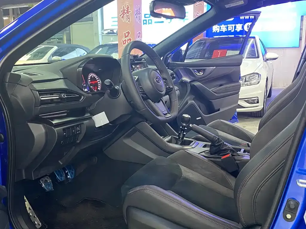 Subaru WRX — фото 5