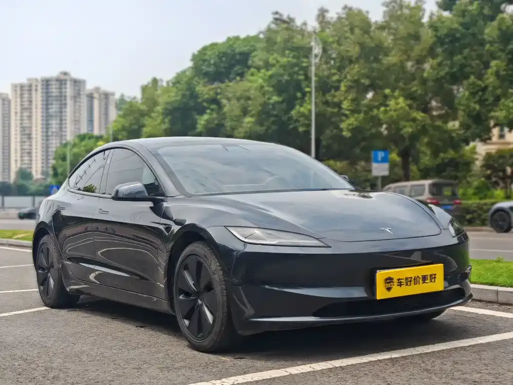 Tesla Model 3 — фото 5