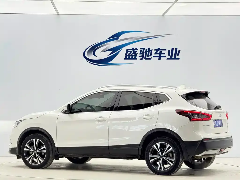 Nissan Qashqai — фото 3