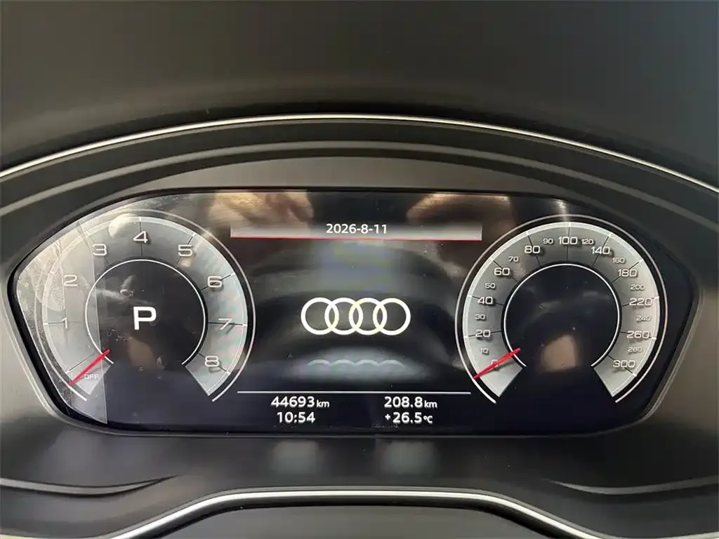 Audi Q5L — фото 3