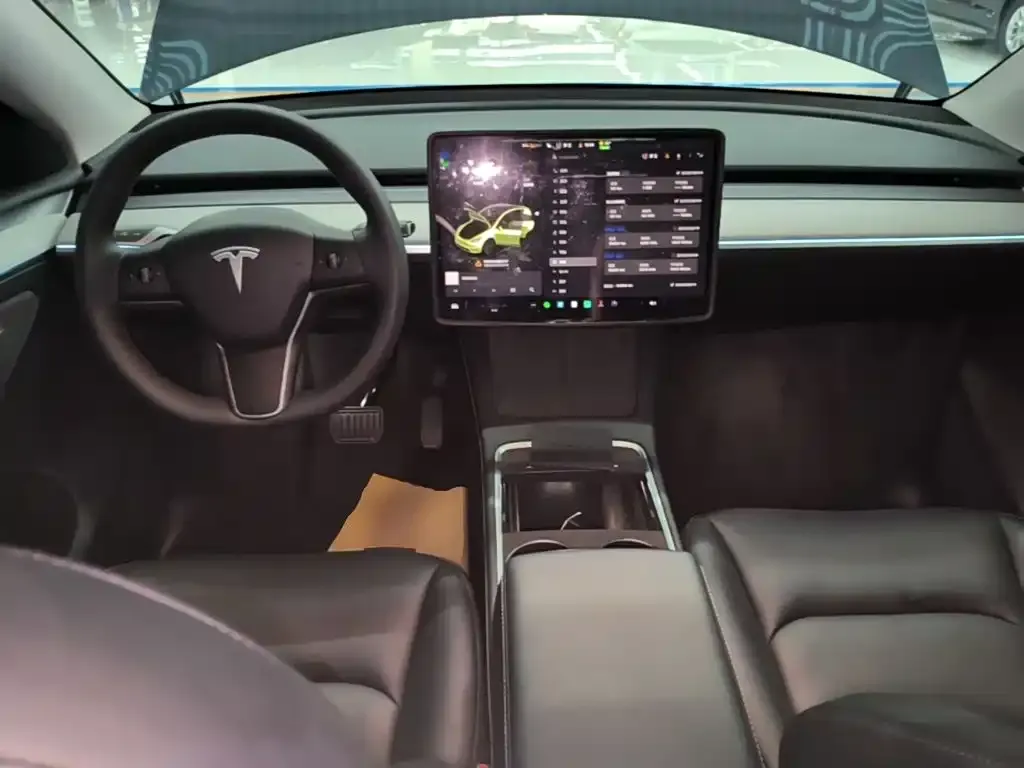 Tesla Model Y — фото 4