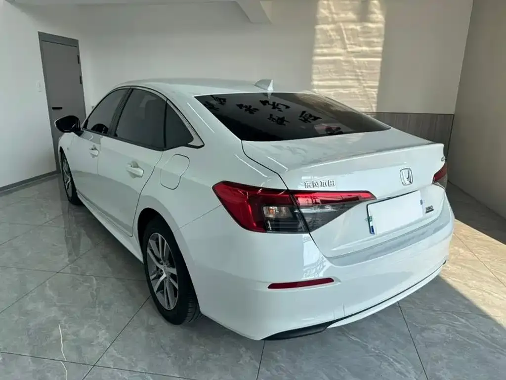 Honda Civic — фото 10