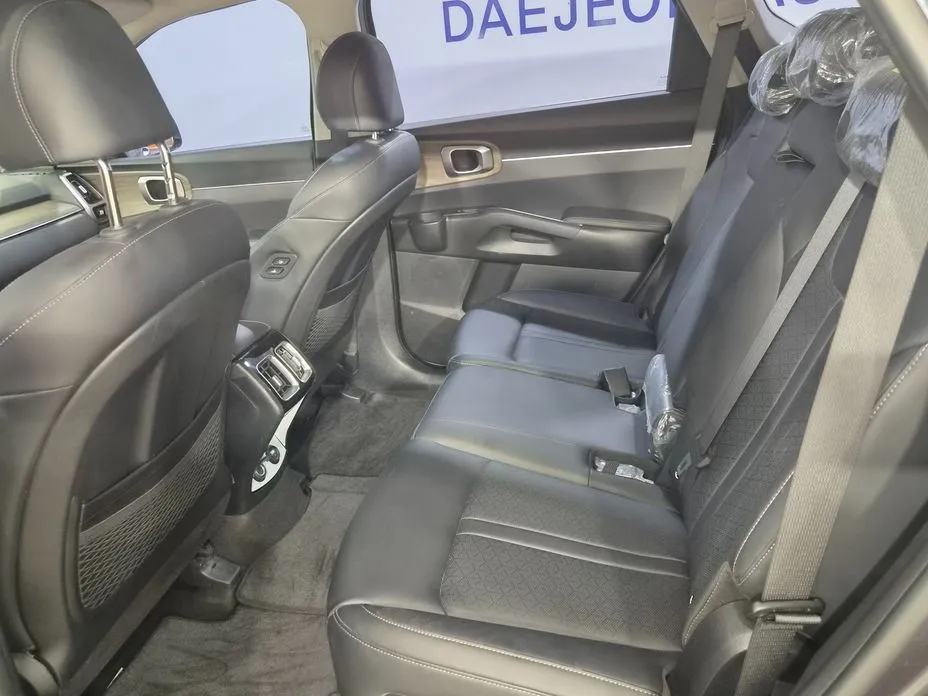 Kia Sorento — фото 6