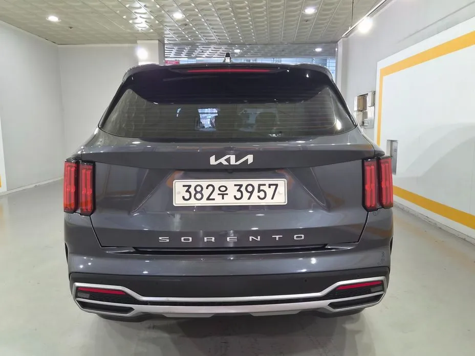 Kia Sorento — фото 5