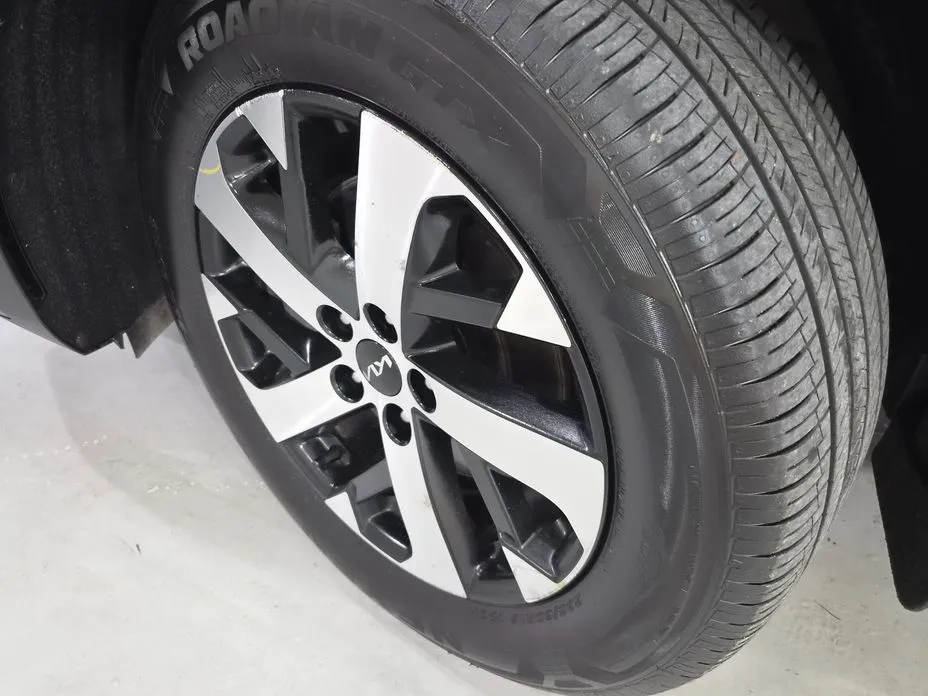 Kia Sorento — фото 4