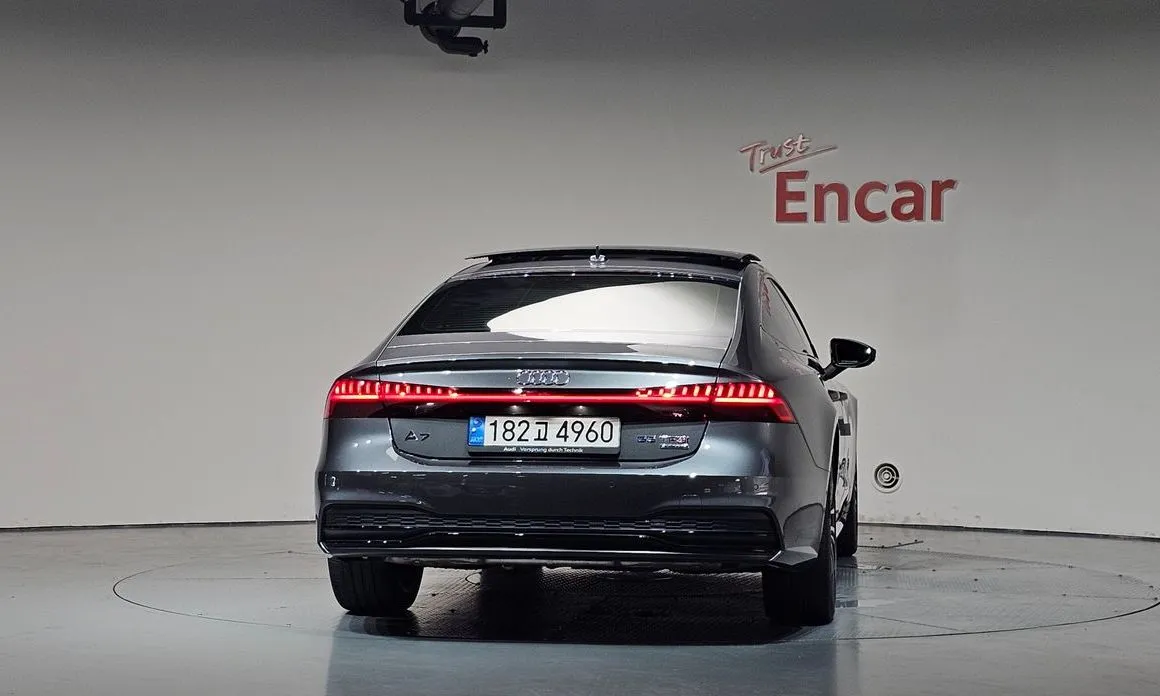 Audi A7 — фото 2