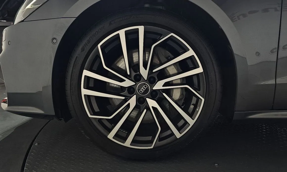 Audi A7 — фото 7