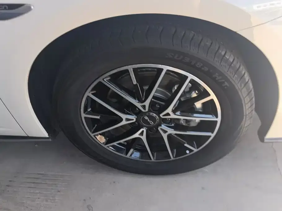 BYD Seal 07 DM-i — фото 2