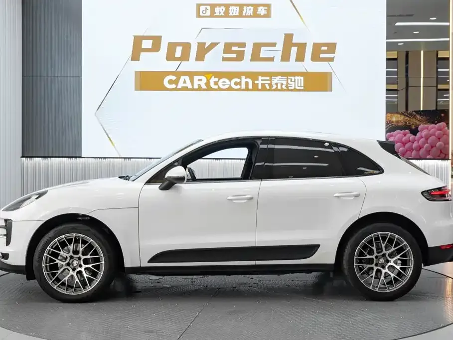 Porsche Macan — фото 9