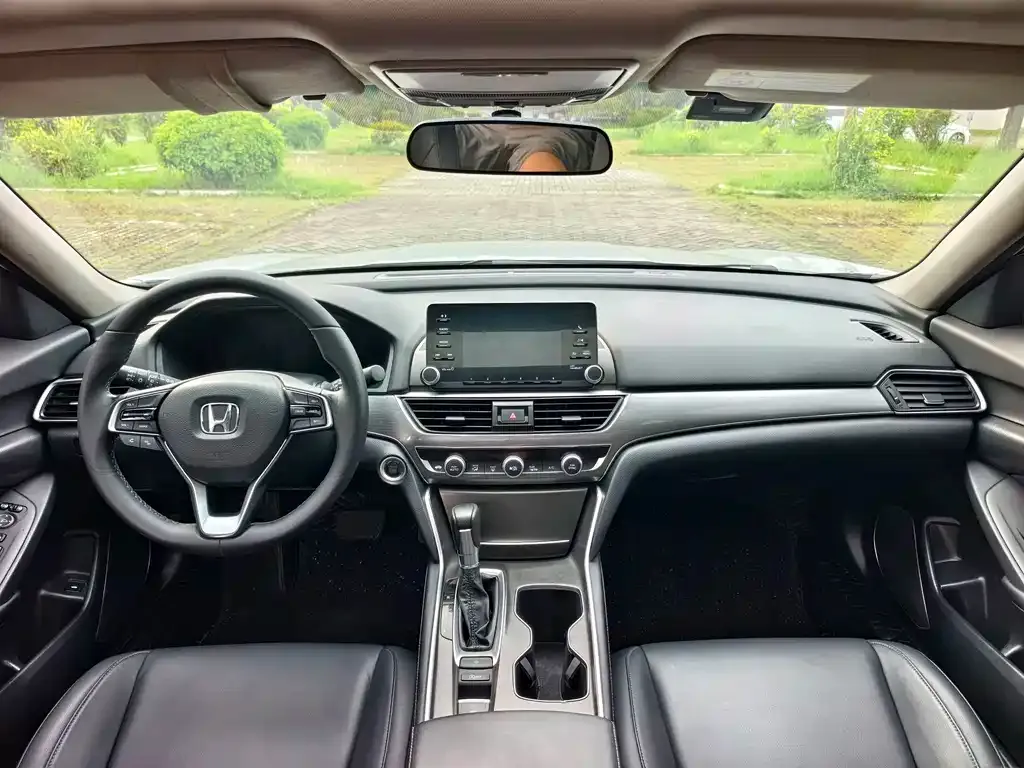 Honda Accord — фото 5