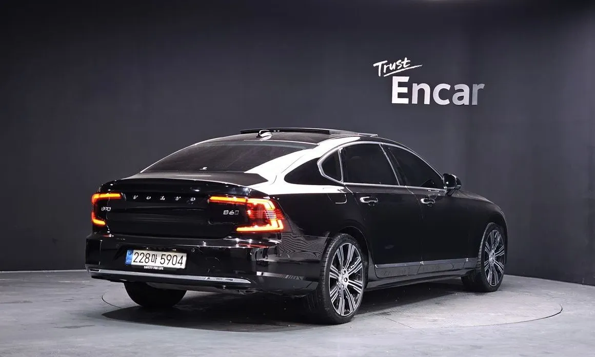 Volvo S90 — фото 3
