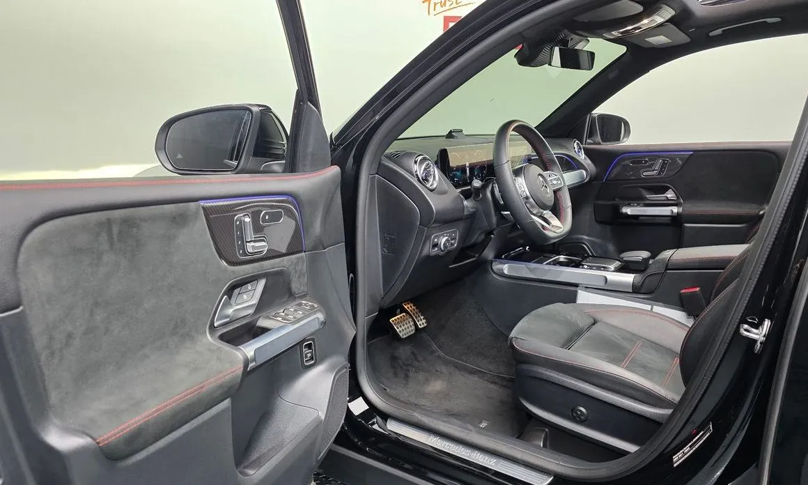 Mercedes-Benz GLB-Class — фото 10