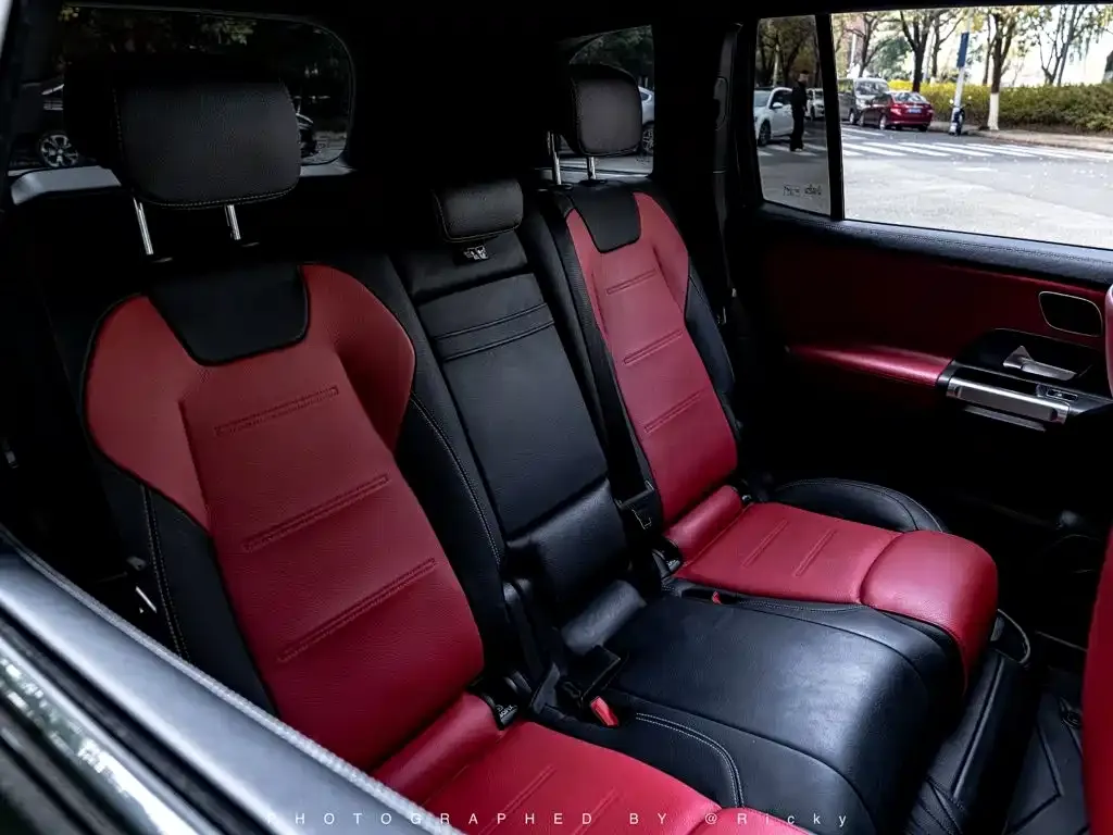 Mercedes-Benz GLB AMG — фото 10