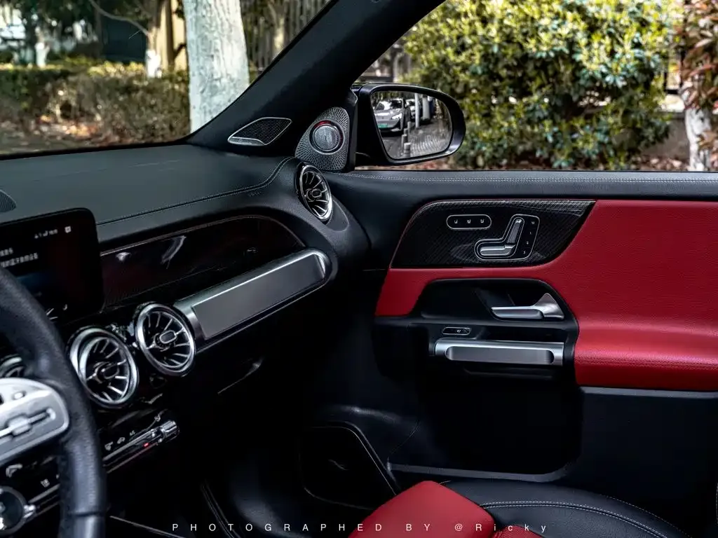 Mercedes-Benz GLB AMG — фото 3